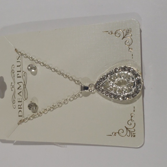 Silver Teardrop Pendant Necklace w/ Crystal Accents & Earrings Women's Jewelry - Picture 5 of 7